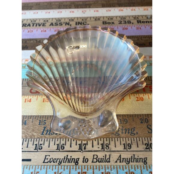 CARNIVAL Glass Clam Shell Seashell Shaped Dish Trinket Dish Peach Soap VINTAGE - Picture 1 of 12